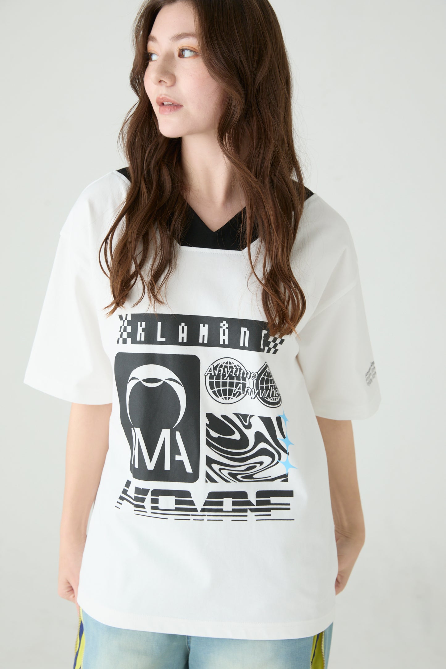 ロゴTシャツ