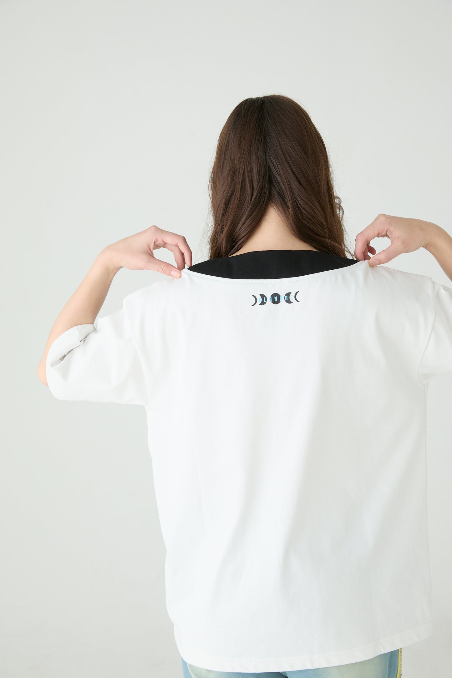 ロゴTシャツ