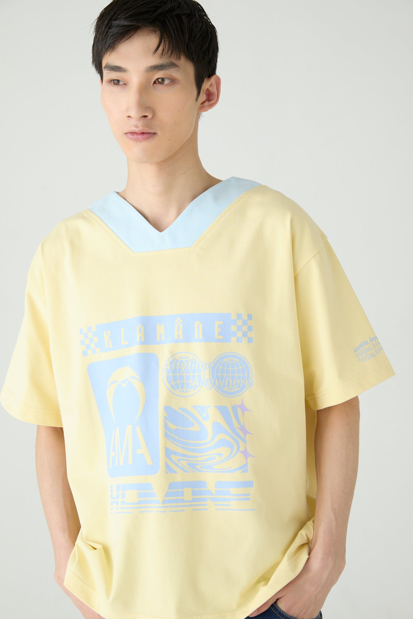 ロゴTシャツ