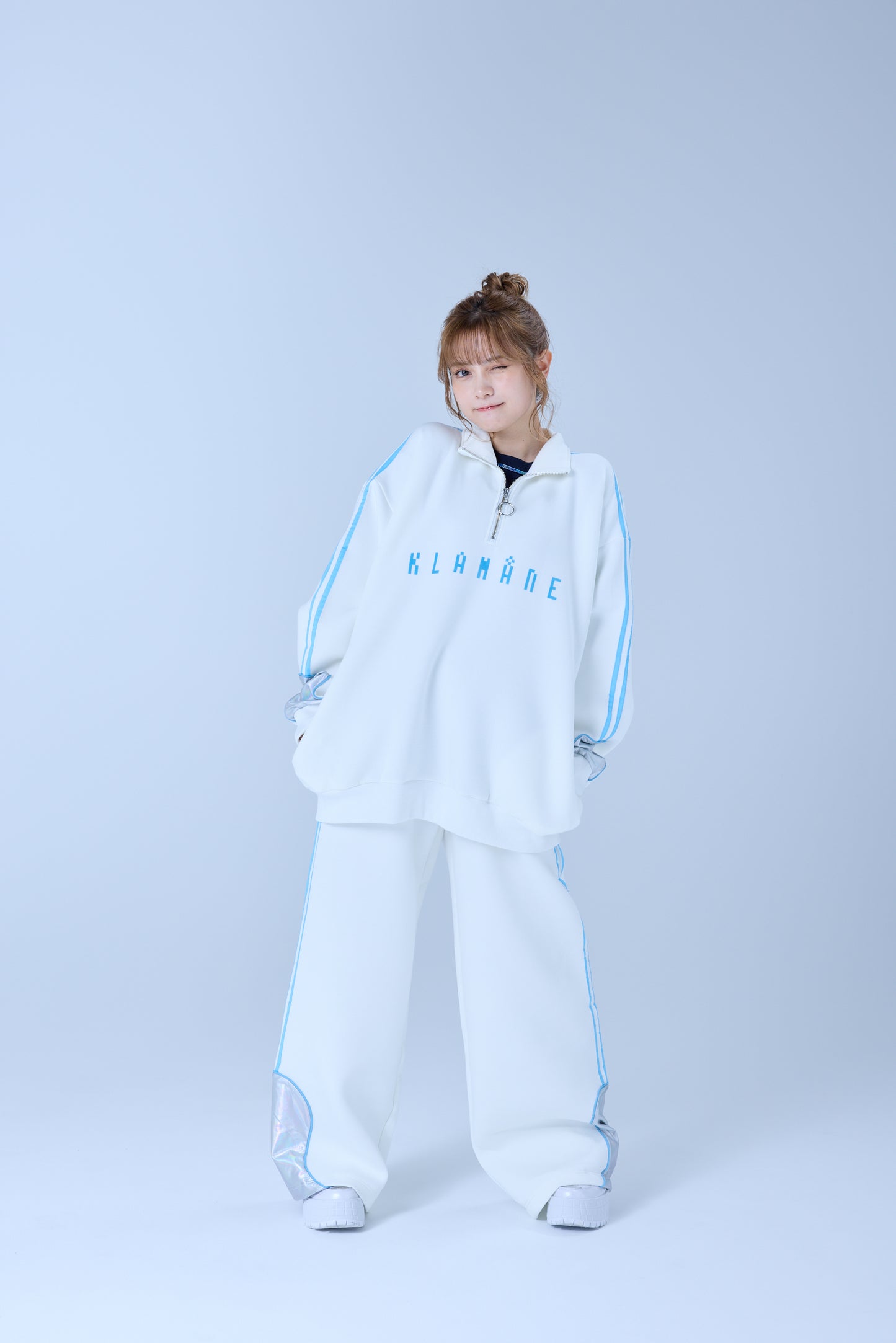 オーロラ×ラインパンツ